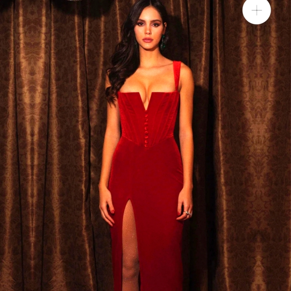 Adeirlina dresses small red velvet Valentine's day! NWT